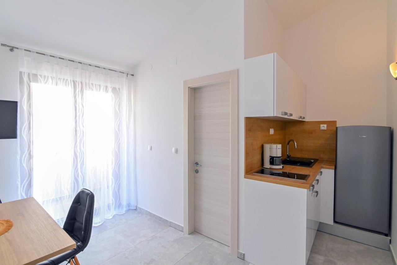 Apartments Andrea I Башка Экстерьер фото
