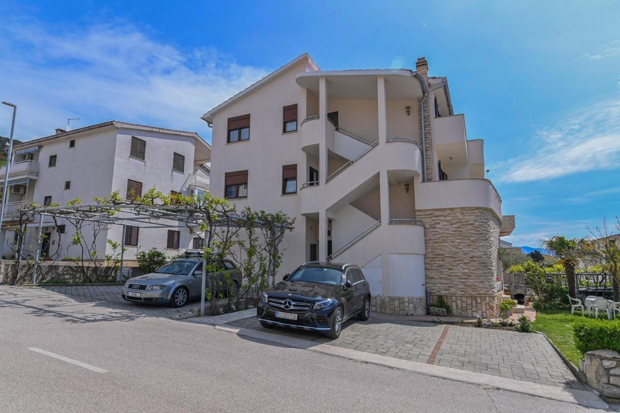 Apartments Andrea I Башка Экстерьер фото